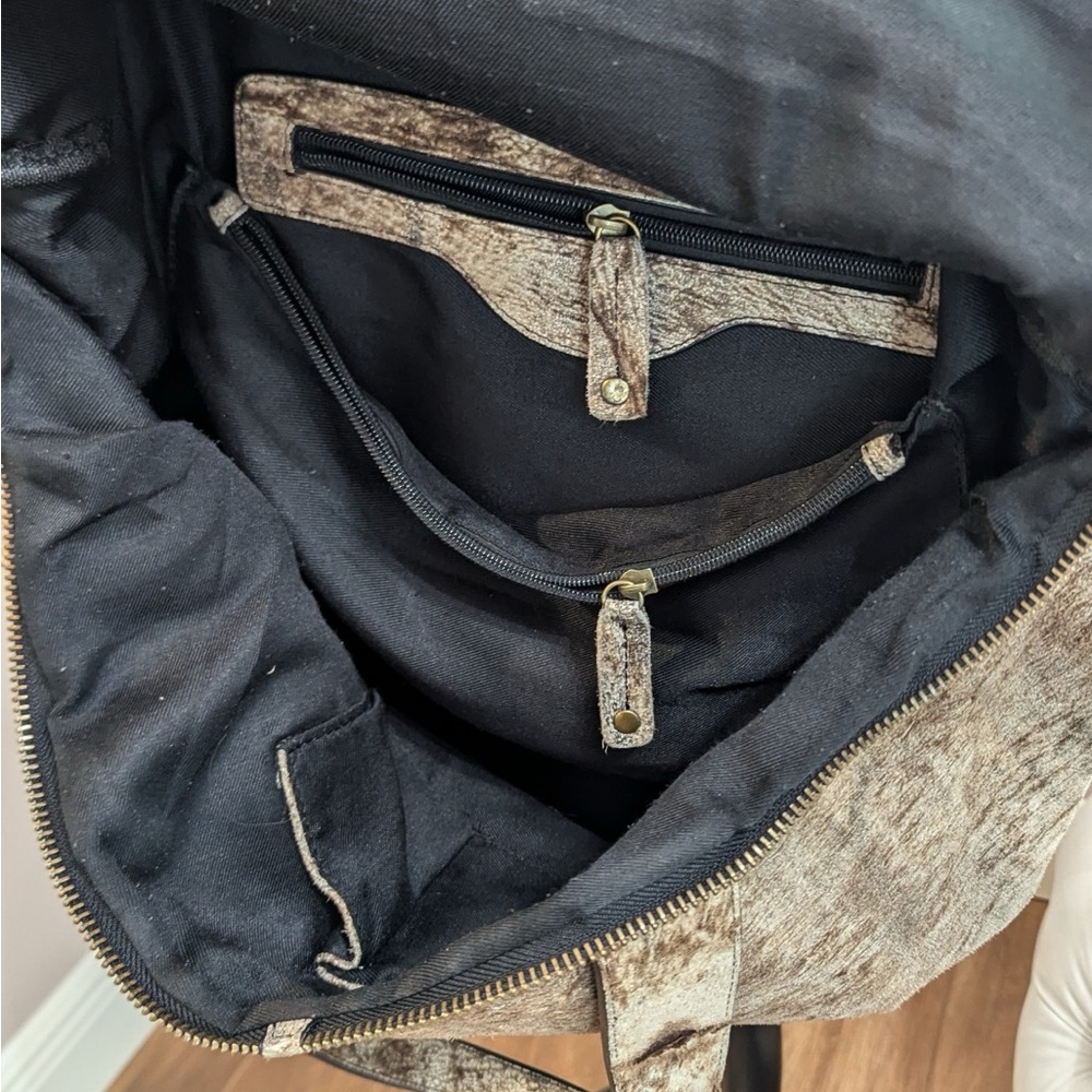 Textured Brown Leather Hand Bag - Picture 7 of 8